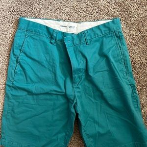 Old Navy Blue/Green Shorts! Size/ 33!